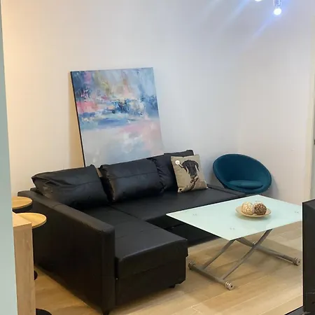 Falla Loft & Apartment *