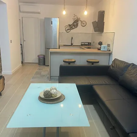 Falla Loft & Apartment *