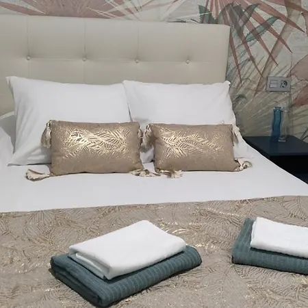 Falla Loft & Apartment *